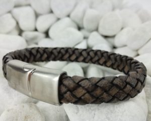 bracciale grigio fronte 1800 300x240 - sdr